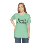 Queens in Planaheim Wild Unisex Short Sleeve Tee